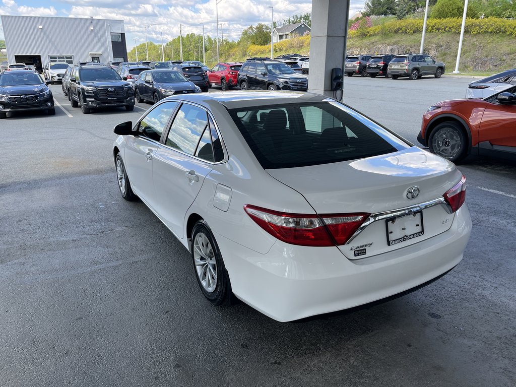 Toyota Camry 4dr Sdn I4 Auto LE 2016 à Saint-Georges, Québec - 6 - w1024h768px