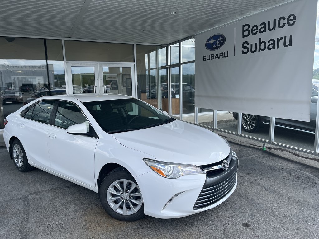 2016 Toyota Camry 4dr Sdn I4 Auto LE in Saint-Georges, Quebec - 1 - w1024h768px