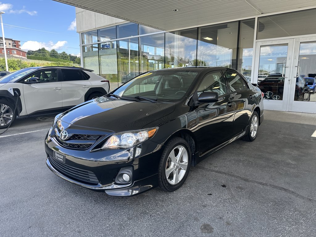 2011 Toyota Corolla 4dr Sdn Auto S in Saint-Georges, Quebec - 7 - w1024h768px