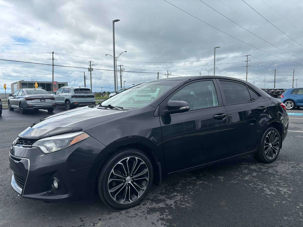 Toyota Corolla S 2015 à Saint-Georges, Québec - 3 - w1024h768px