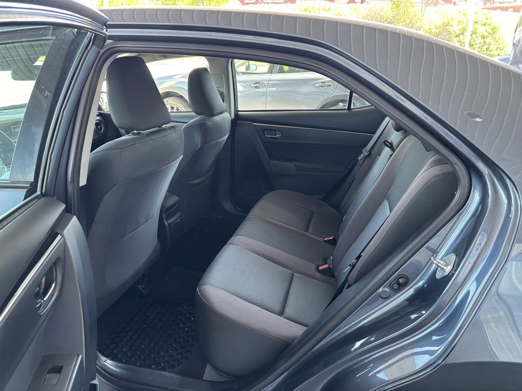 Toyota Corolla 4dr Sdn CVT LE 2017 à Saint-Georges, Québec - 22 - w1024h768px