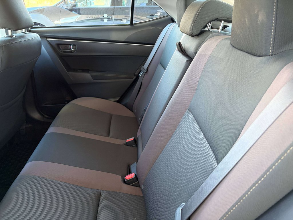 2017 Toyota Corolla LE in Saint-Georges, Quebec - 20 - w1024h768px