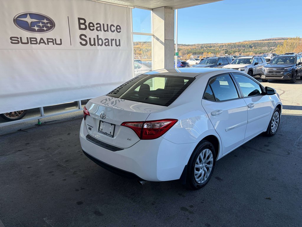 2017 Toyota Corolla LE in Saint-Georges, Quebec - 3 - w1024h768px