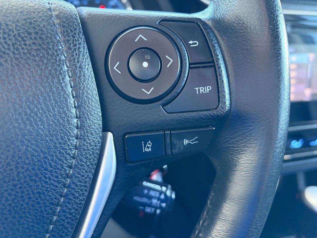 Toyota Corolla CE 2017 à Saint-Georges, Québec - 15 - w1024h768px