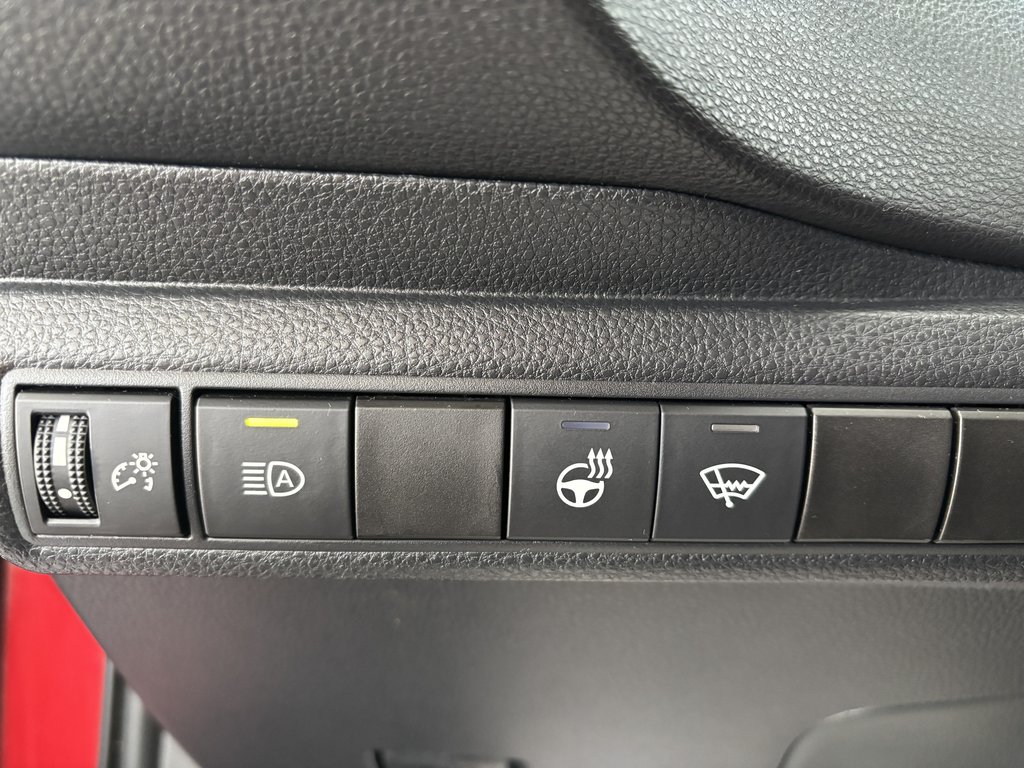 2021 Toyota Corolla SE CVT in Saint-Georges, Quebec - 18 - w1024h768px