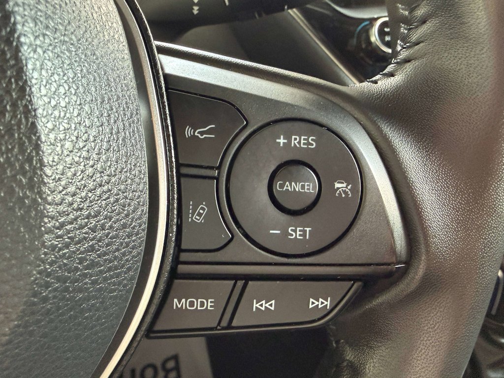 2022 Toyota Corolla in Saint-Georges, Quebec - 15 - w1024h768px