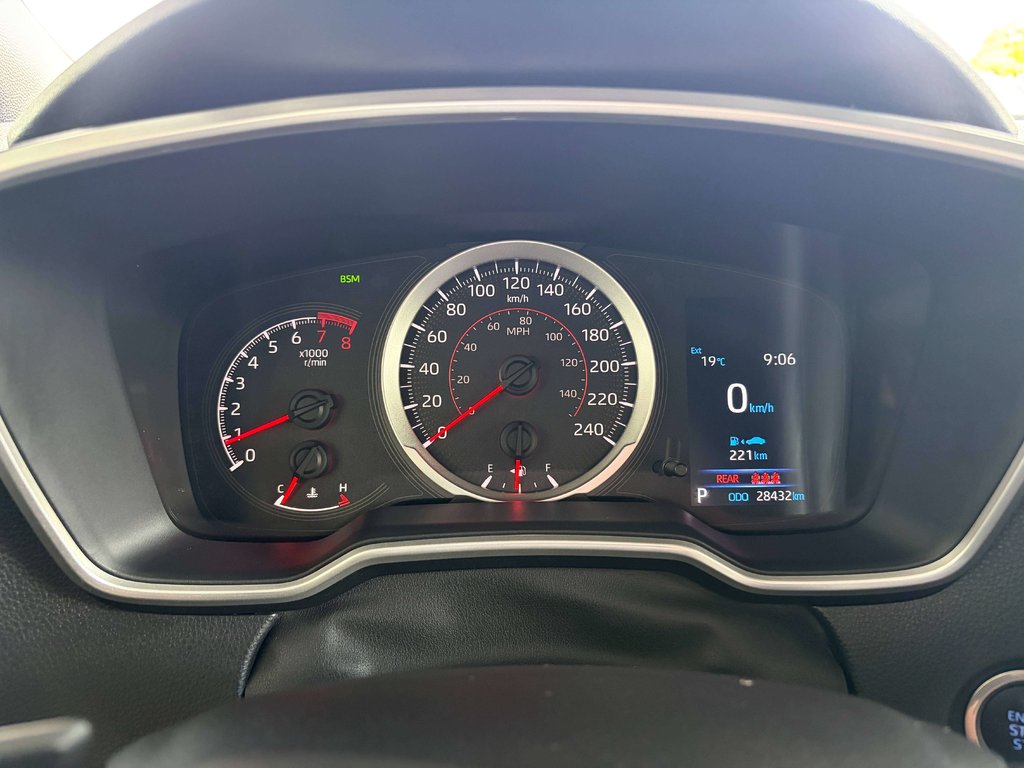 2022 Toyota Corolla in Saint-Georges, Quebec - 14 - w1024h768px