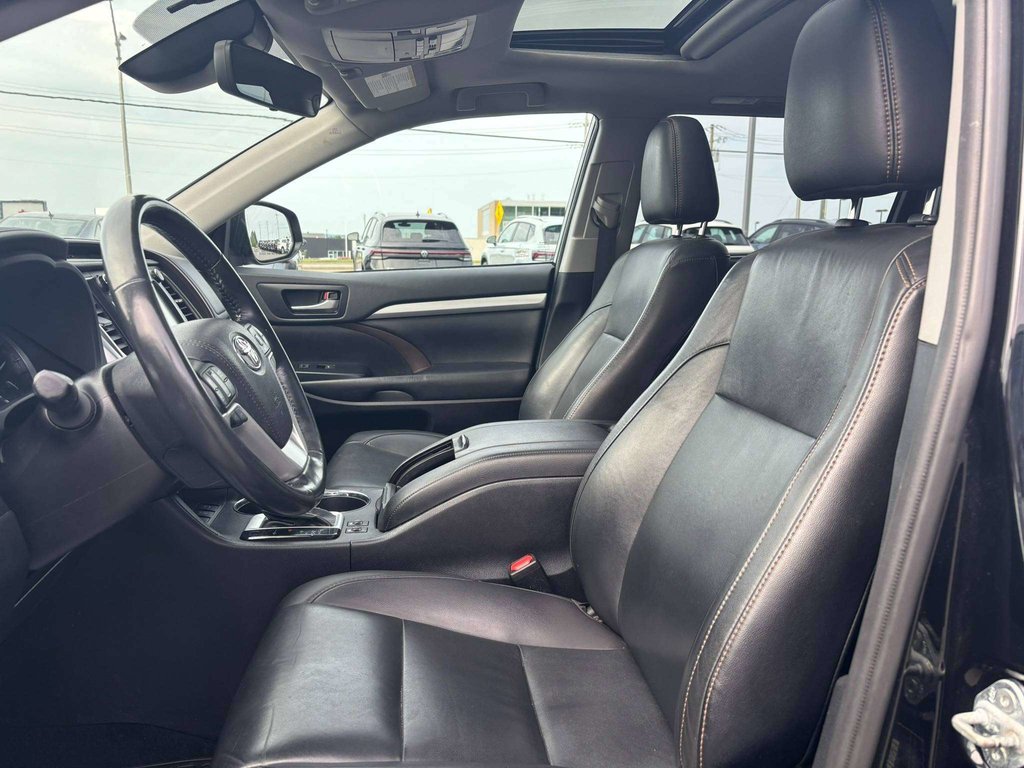 2019 Toyota Highlander XLE in Saint-Georges, Quebec - 10 - w1024h768px