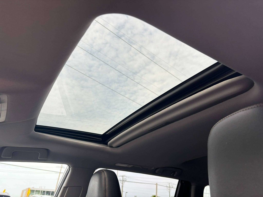 2019 Toyota Highlander XLE in Saint-Georges, Quebec - 12 - w1024h768px