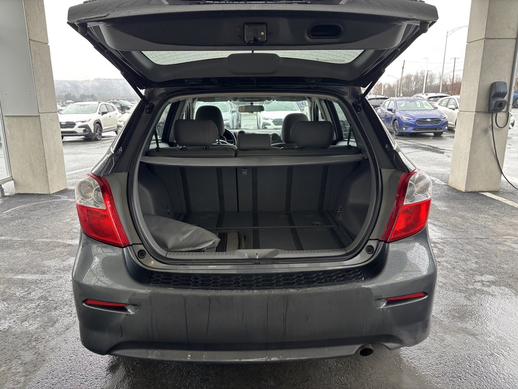 2010 Toyota Matrix 4dr Wgn Auto XR FWD in Saint-Georges, Quebec - 18 - w1024h768px