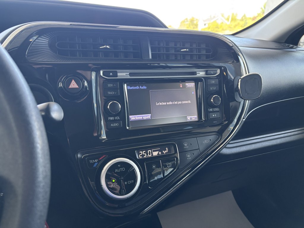 2019 Toyota Prius C Upgrade Auto in Saint-Georges, Quebec - 15 - w1024h768px