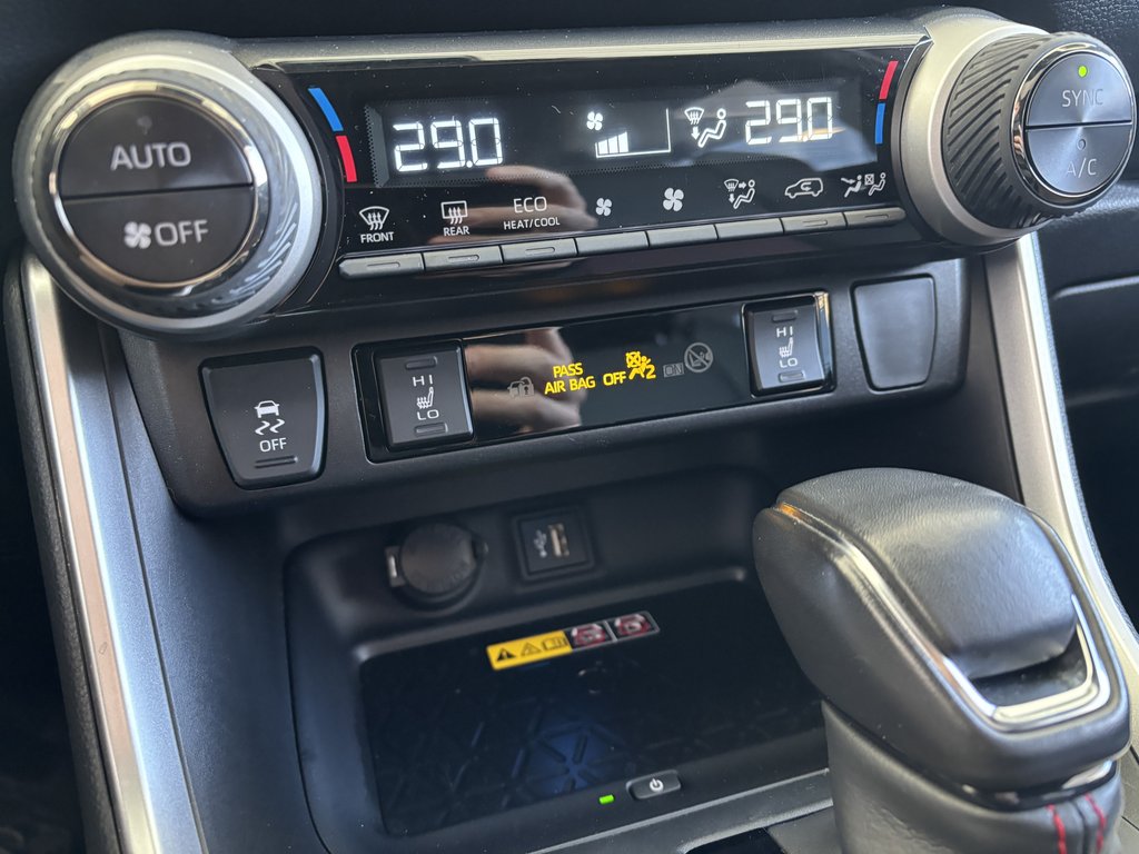 Toyota RAV4 Prime XSE AWD 2023 à Saint-Georges, Québec - 18 - w1024h768px