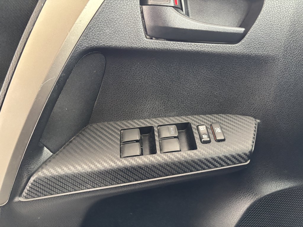 2015 Toyota RAV4 AWD 4dr LE in Saint-Georges, Quebec - 20 - w1024h768px