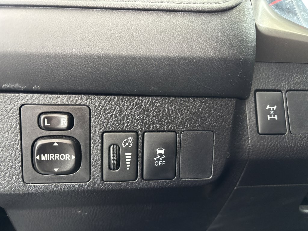 2015 Toyota RAV4 AWD 4dr LE in Saint-Georges, Quebec - 19 - w1024h768px