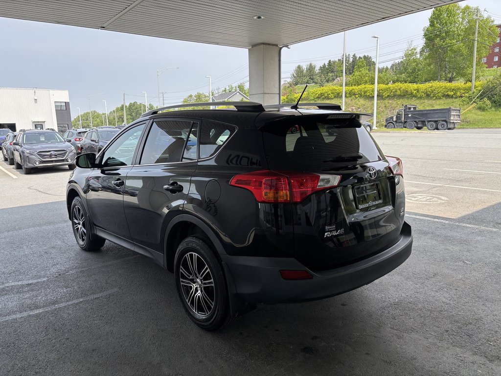 2015 Toyota RAV4 AWD 4dr LE in Saint-Georges, Quebec - 5 - w1024h768px