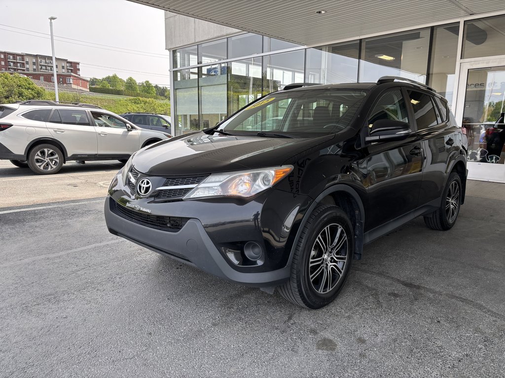 2015 Toyota RAV4 AWD 4dr LE in Saint-Georges, Quebec - 7 - w1024h768px