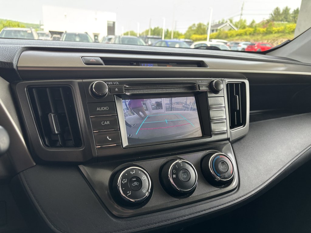 2015 Toyota RAV4 AWD 4dr LE in Saint-Georges, Quebec - 16 - w1024h768px