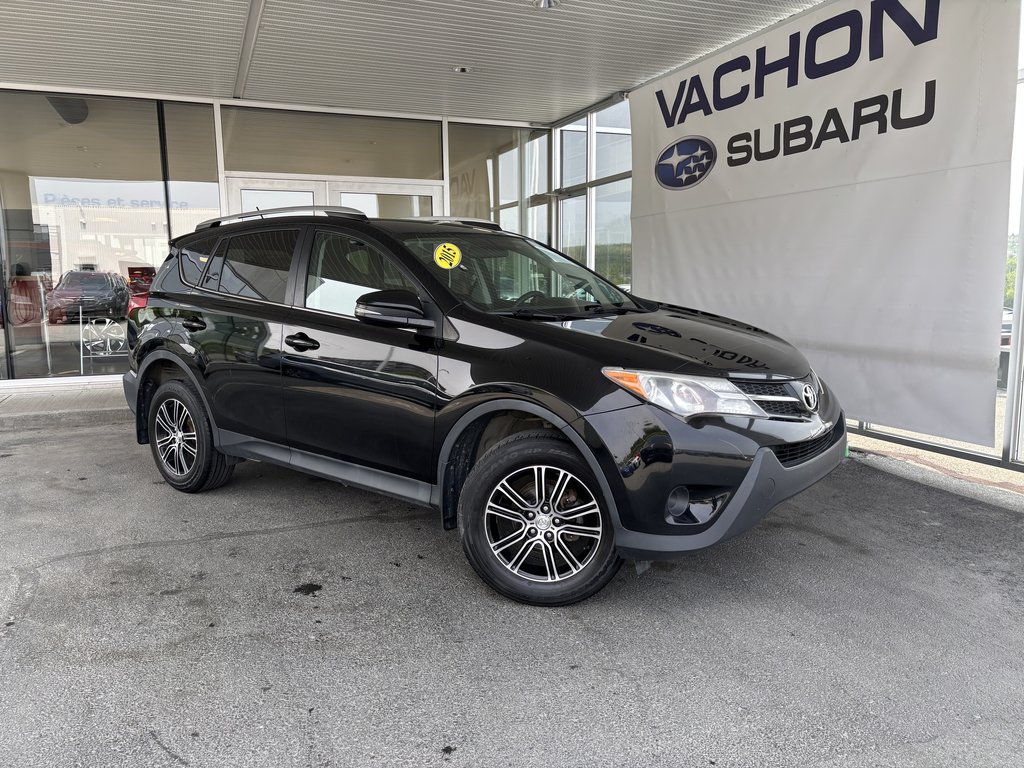 2015 Toyota RAV4 AWD 4dr LE in Saint-Georges, Quebec - 1 - w1024h768px