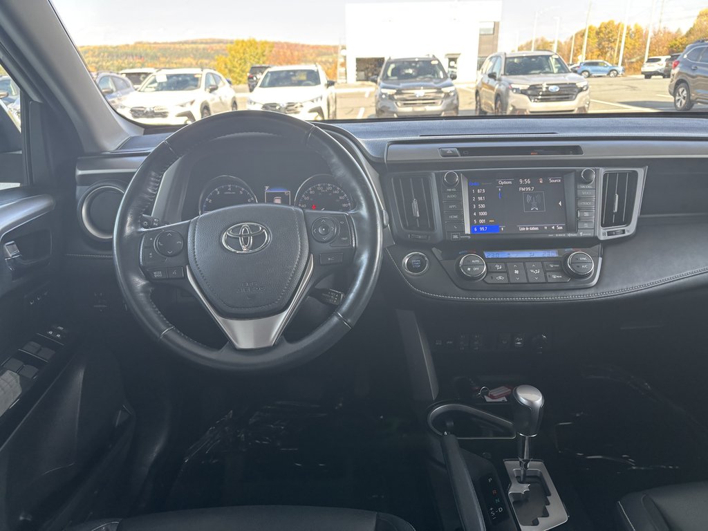 2016 Toyota RAV4 AWD 4dr Limited in Saint-Georges, Quebec - 10 - w1024h768px
