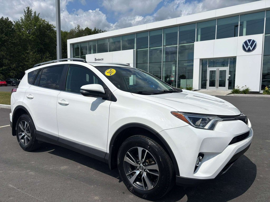 Toyota RAV4 XLE 2017 à Saint-Georges, Québec - 1 - w1024h768px