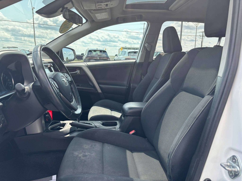 Toyota RAV4 XLE 2017 à Saint-Georges, Québec - 8 - w1024h768px