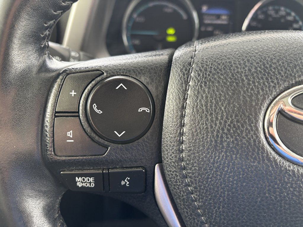 2018 Toyota RAV4 AWD Hybrid Limited in Saint-Georges, Quebec - 14 - w1024h768px