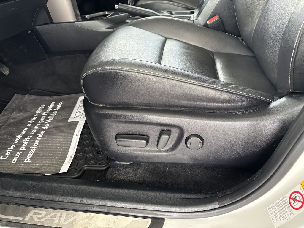 2018 Toyota RAV4 AWD Hybrid Limited in Saint-Georges, Quebec - 21 - w1024h768px
