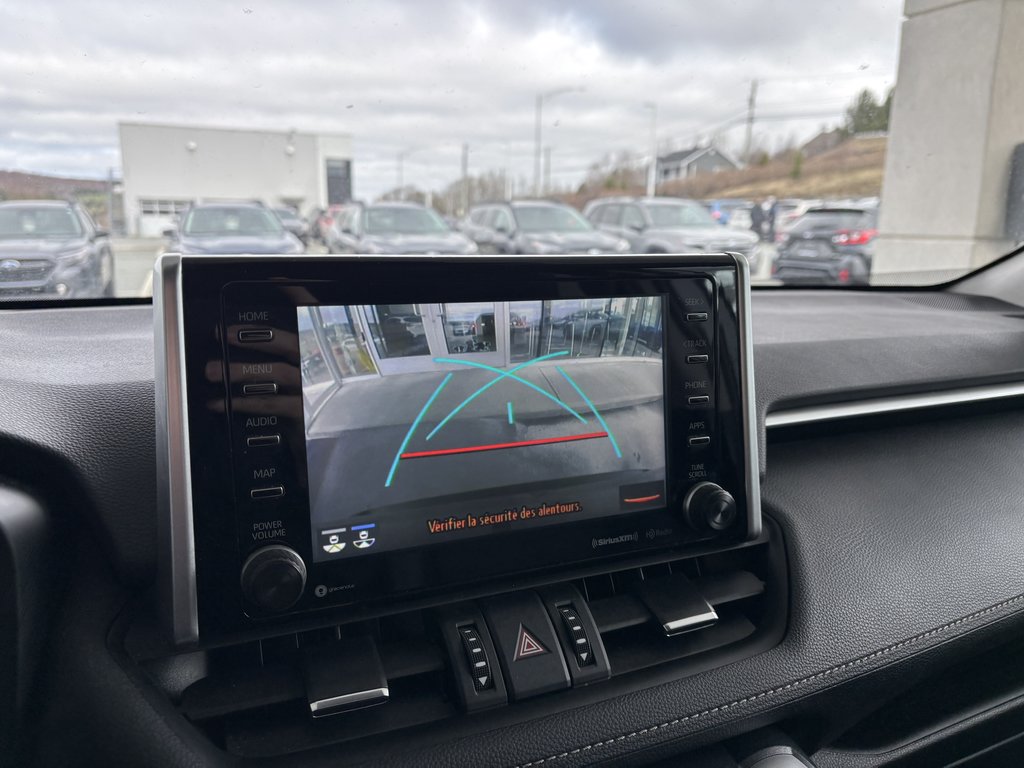 Toyota RAV4 XLE AWD 2022 à Saint-Georges, Québec - 16 - w1024h768px