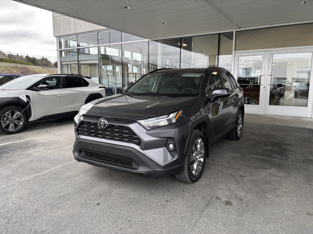Toyota RAV4 XLE AWD 2022 à Saint-Georges, Québec - 7 - w1024h768px