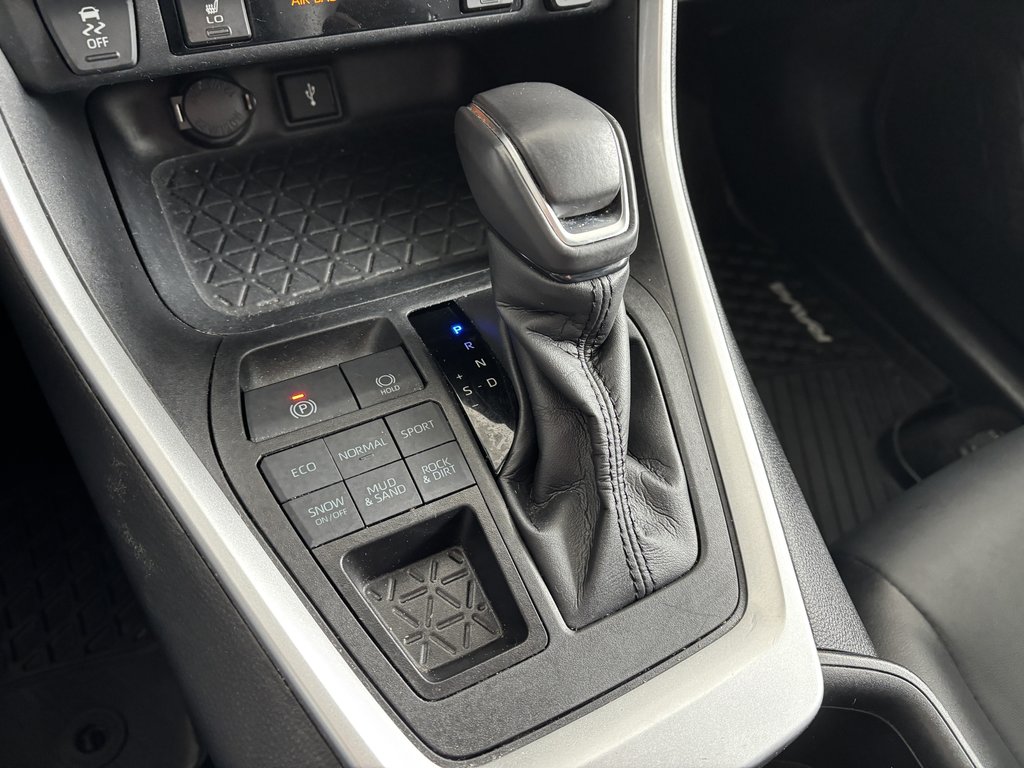Toyota RAV4 XLE AWD 2022 à Saint-Georges, Québec - 18 - w1024h768px