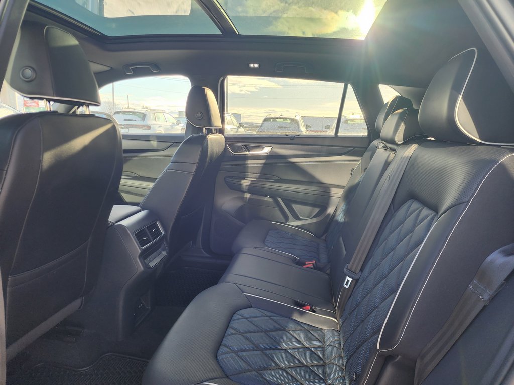 Volkswagen Atlas Cross Sport Execline 2.0 TSI 4MOTION 2024 à Saint-Georges, Québec - 12 - w1024h768px