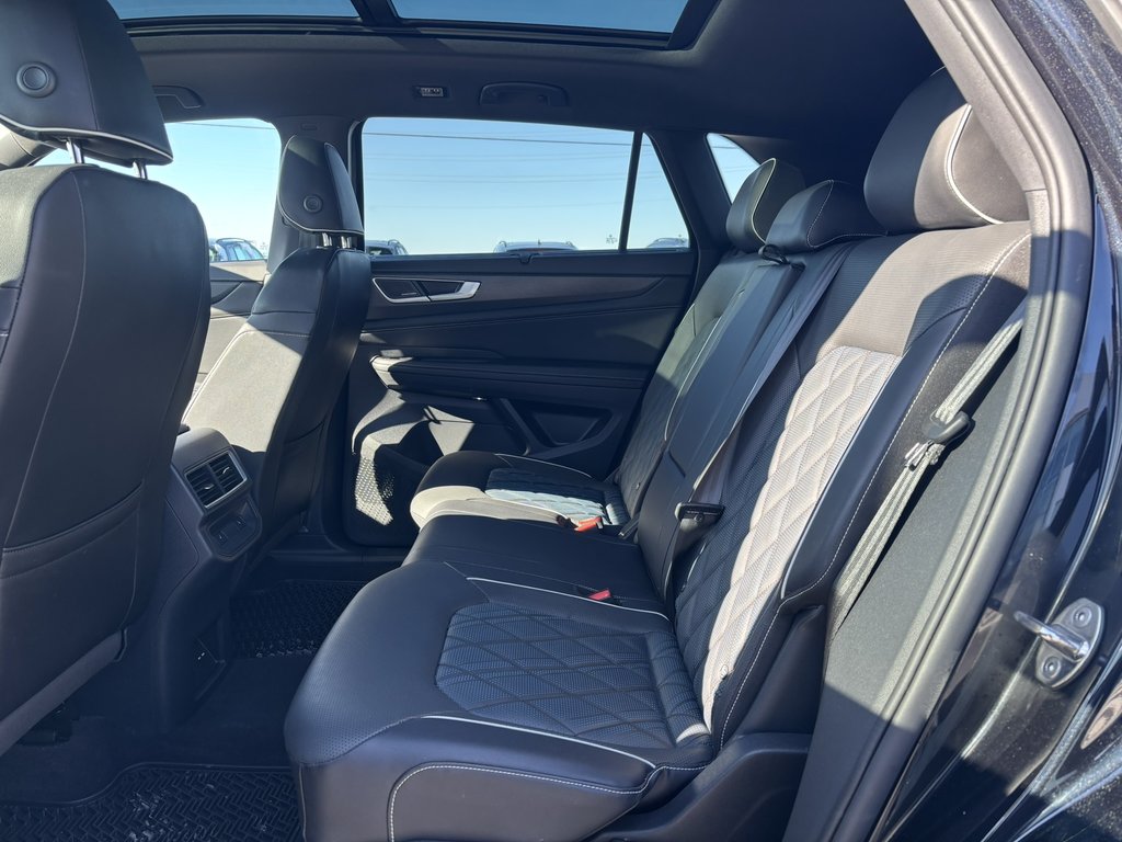 Volkswagen Atlas Cross Sport Execline 2.0 TSI 4MOTION 2024 à Saint-Georges, Québec - 9 - w1024h768px