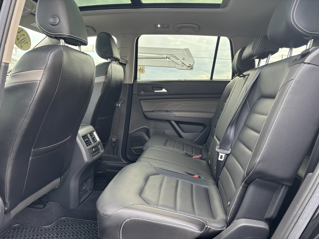 2023 Volkswagen Atlas Execline 3.6 FSI 4MOTION in Saint-Georges, Quebec - 9 - w1024h768px