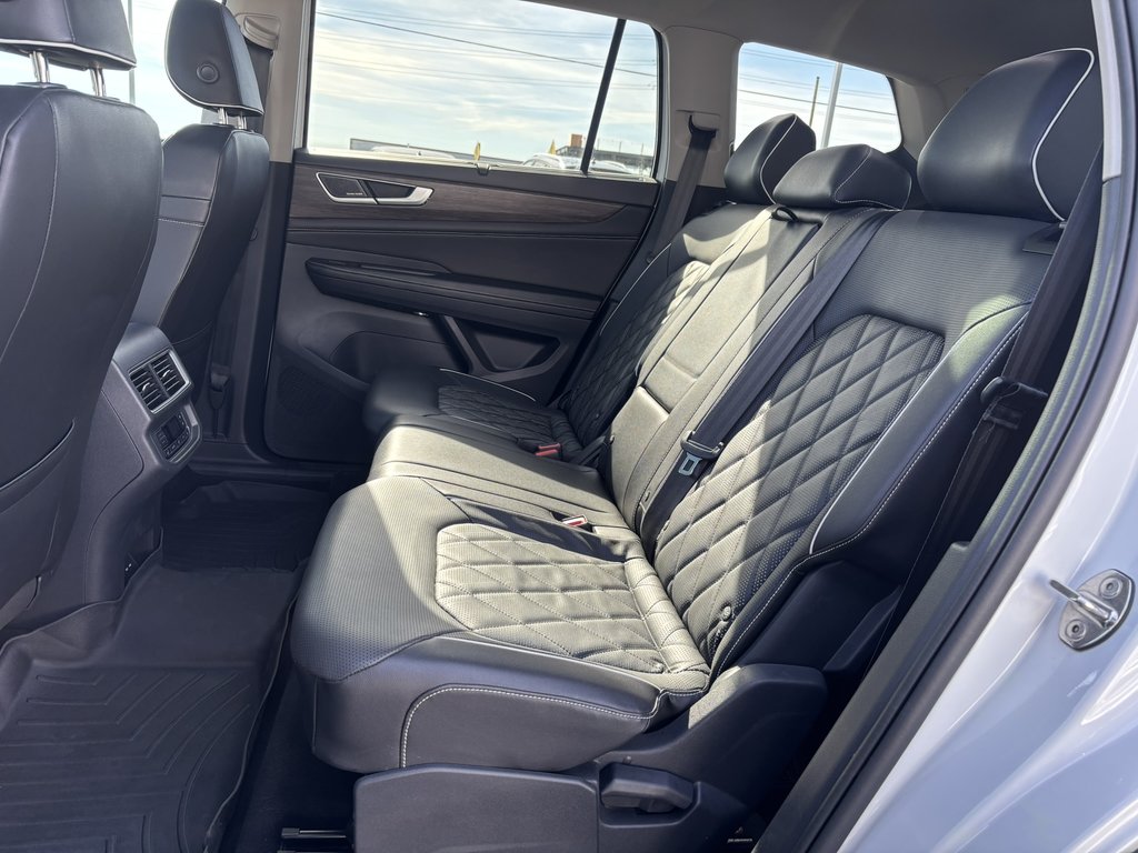 Volkswagen Atlas Execline 2.0 TSI 4MOTION 2024 à Saint-Georges, Québec - 21 - w1024h768px
