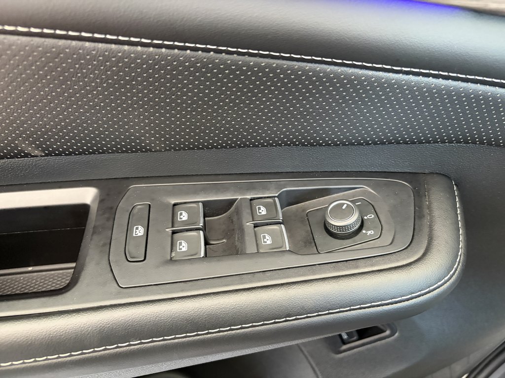 Volkswagen Atlas Highline 2.0 TSI 4MOTION 2024 à Saint-Georges, Québec - 14 - w1024h768px