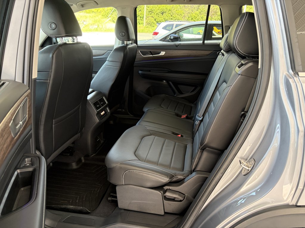 Volkswagen Atlas Highline 2.0 TSI 4MOTION 2024 à Saint-Georges, Québec - 18 - w1024h768px