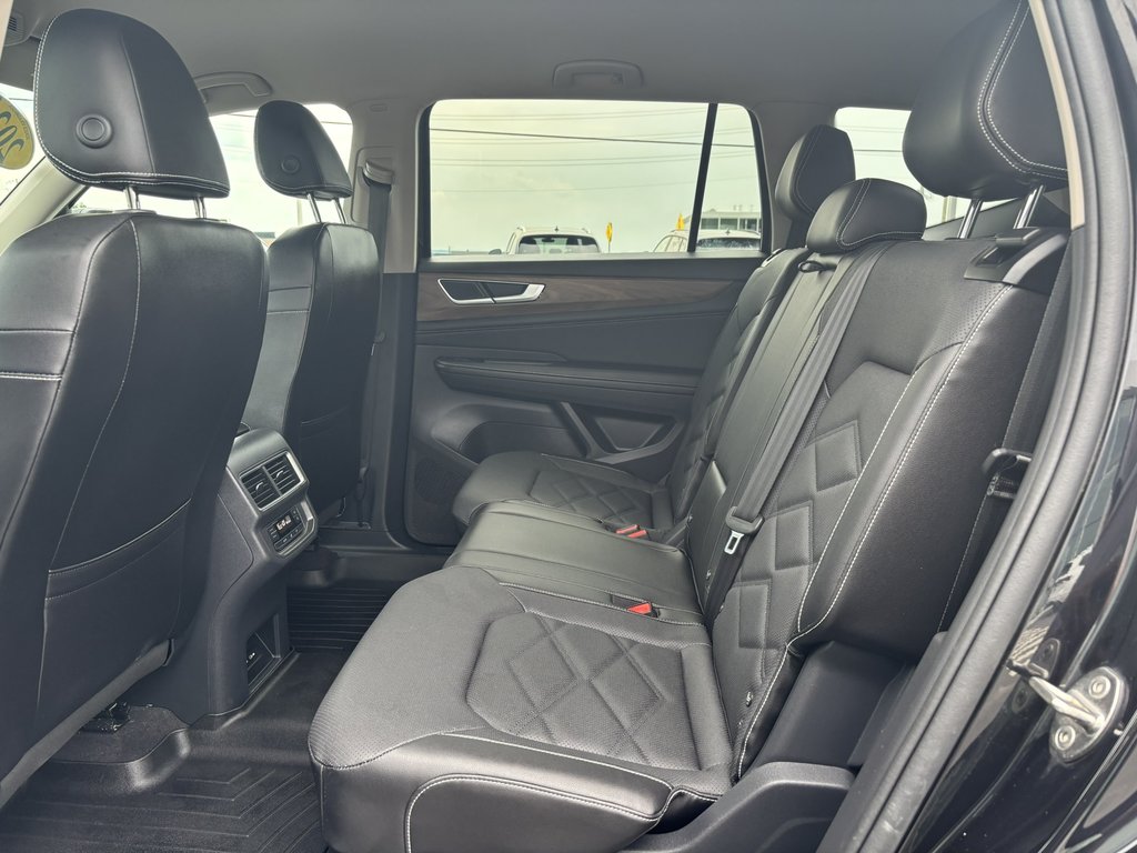 2024 Volkswagen Atlas Comfortline 2.0 TSI 4MOTION in Saint-Georges, Quebec - 10 - w1024h768px