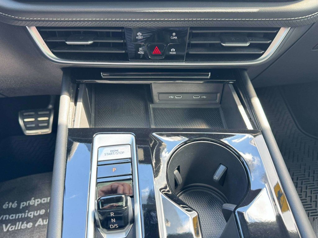 Volkswagen Atlas Crossport Execline 2024 à Saint-Georges, Québec - 16 - w1024h768px