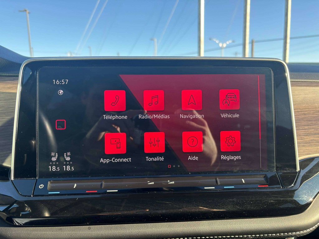 2024 Volkswagen Atlas Execline in Saint-Georges, Quebec - 17 - w1024h768px