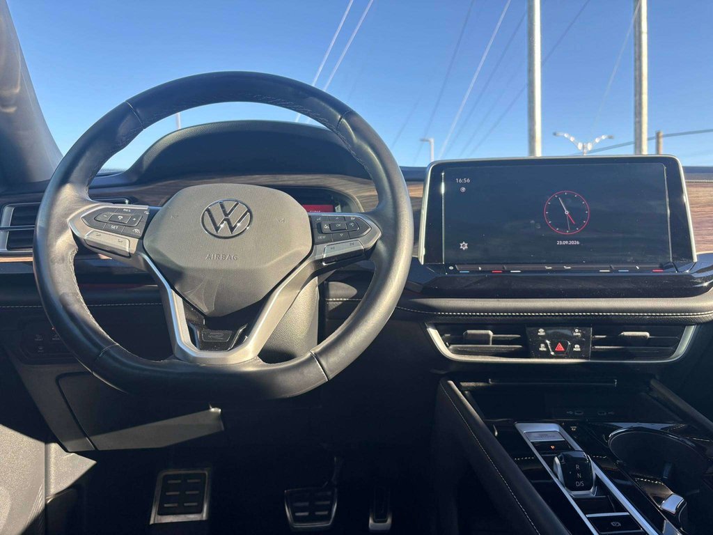 2024 Volkswagen Atlas Execline in Saint-Georges, Quebec - 13 - w1024h768px