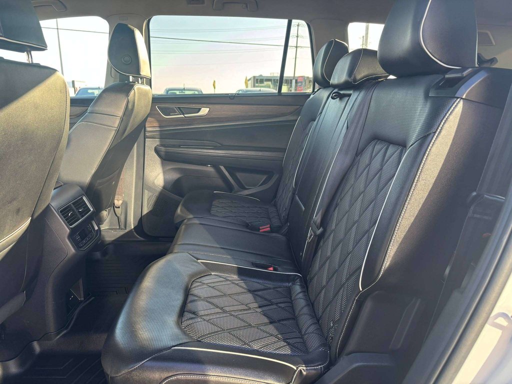 2024 Volkswagen Atlas Execline in Saint-Georges, Quebec - 9 - w1024h768px