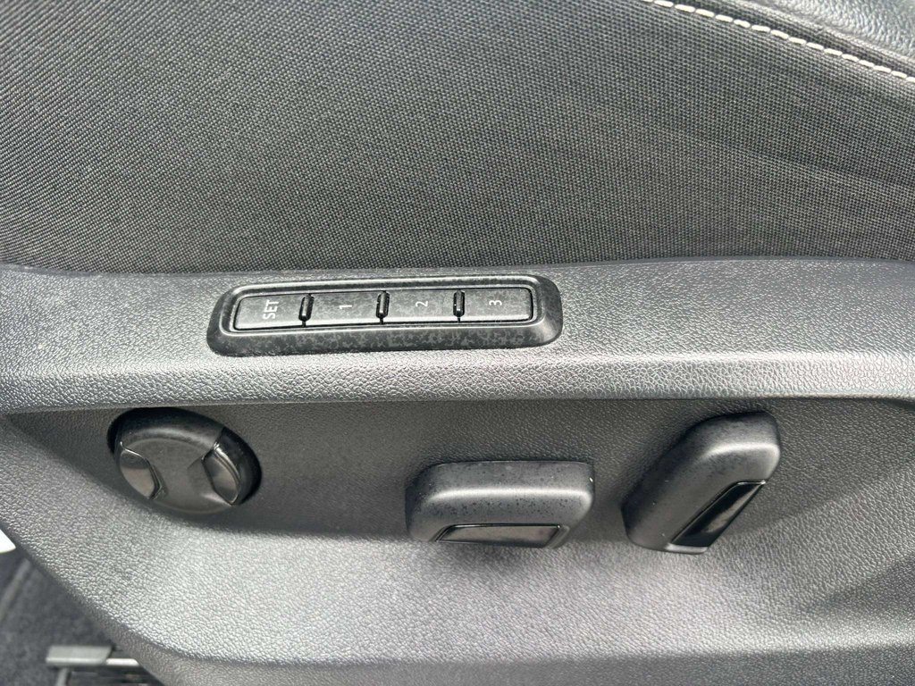Volkswagen Atlas Execline 2024 à Saint-Georges, Québec - 12 - w1024h768px