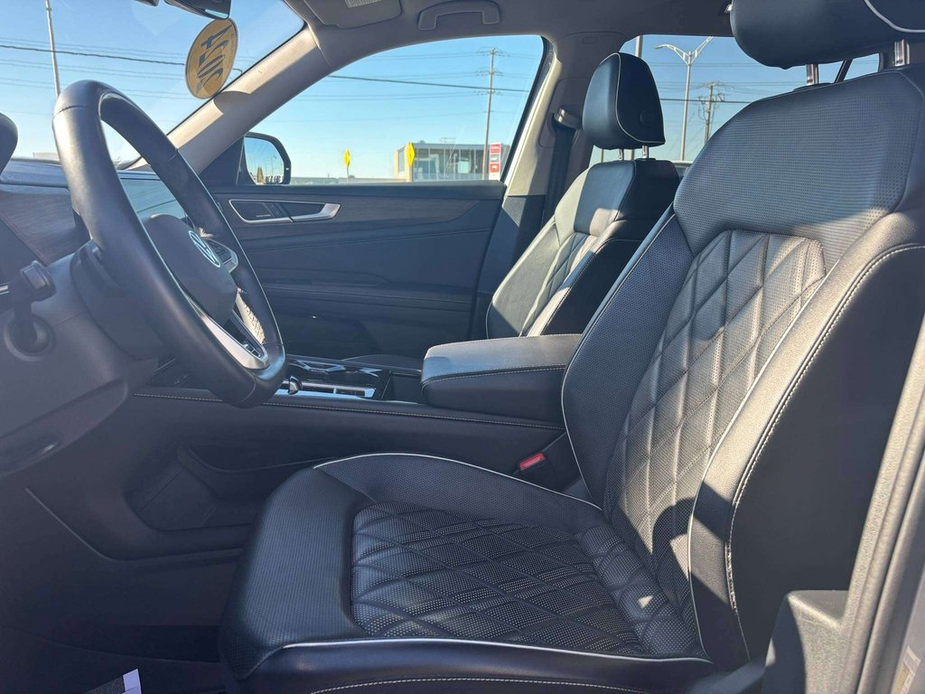 2024 Volkswagen Atlas Execline in Saint-Georges, Quebec - 11 - w1024h768px