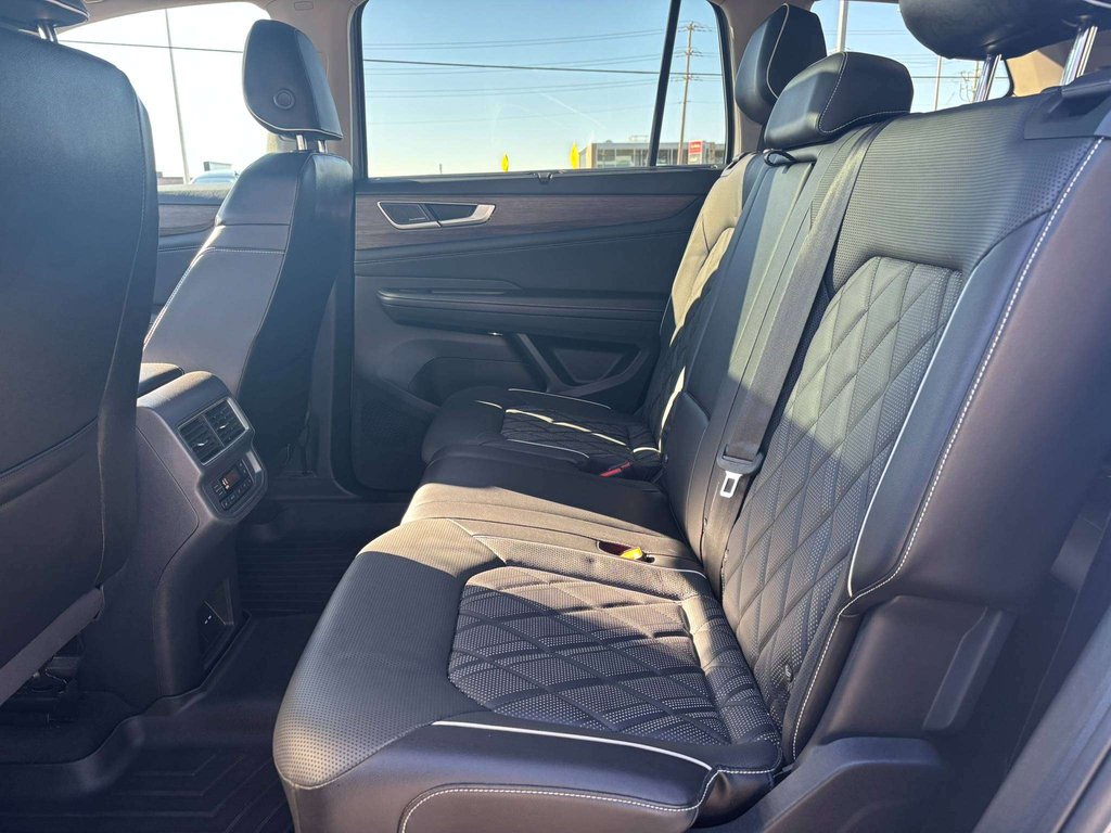 2024 Volkswagen Atlas Execline in Saint-Georges, Quebec - 10 - w1024h768px