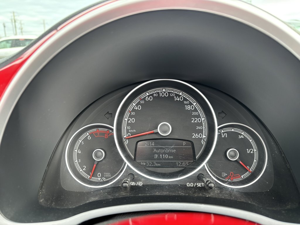 2018 Volkswagen Beetle Convertible Trendline Auto in Saint-Georges, Quebec - 13 - w1024h768px