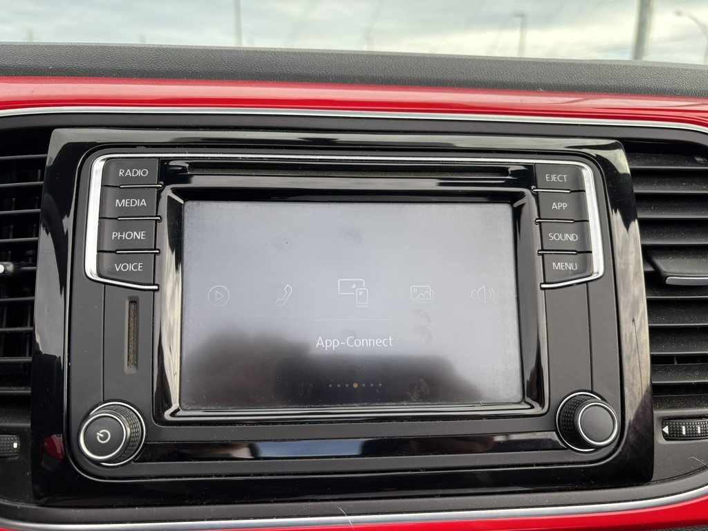 2018 Volkswagen Beetle Convertible Trendline Auto in Saint-Georges, Quebec - 14 - w1024h768px