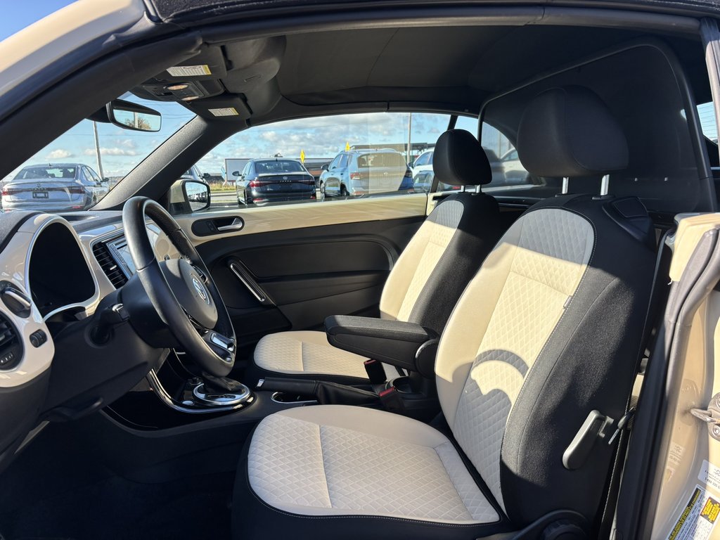 Volkswagen Beetle Convertible Wolfsburg Edition Auto 2019 à Saint-Georges, Québec - 9 - w1024h768px