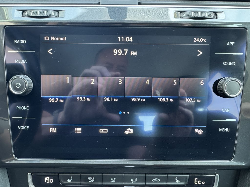 Volkswagen E-Golf Comfortline 4-Door 2020 à Saint-Georges, Québec - 10 - w1024h768px
