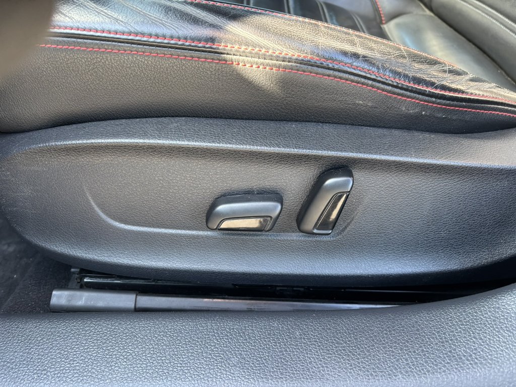 Volkswagen GLI 4dr 2.0 TSI Man GLI Autobahn 2017 à Saint-Georges, Québec - 11 - w1024h768px