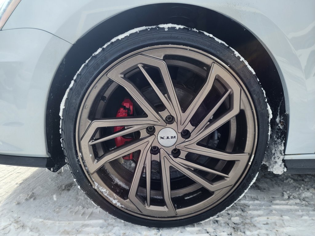 2017 Volkswagen GLI 4dr 2.0 TSI Man GLI Autobahn in Saint-Georges, Quebec - 21 - w1024h768px